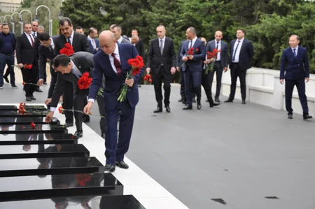 OTS ministers visit Alleys of Honor and Martyrs