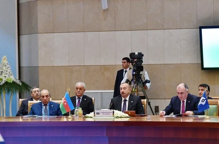 President Ilham Aliyev attended CIS Heads of State Council's session in limited format in Ashgabat