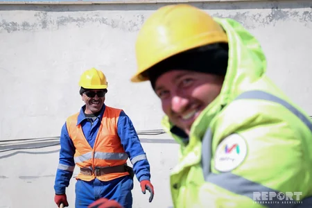 Metro qatarlarının “ev”indən - FOTOREPORTAJ