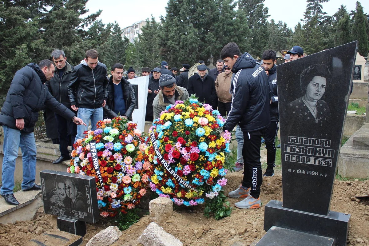 Neftçinin veteran futbolçusu dəfn olunub