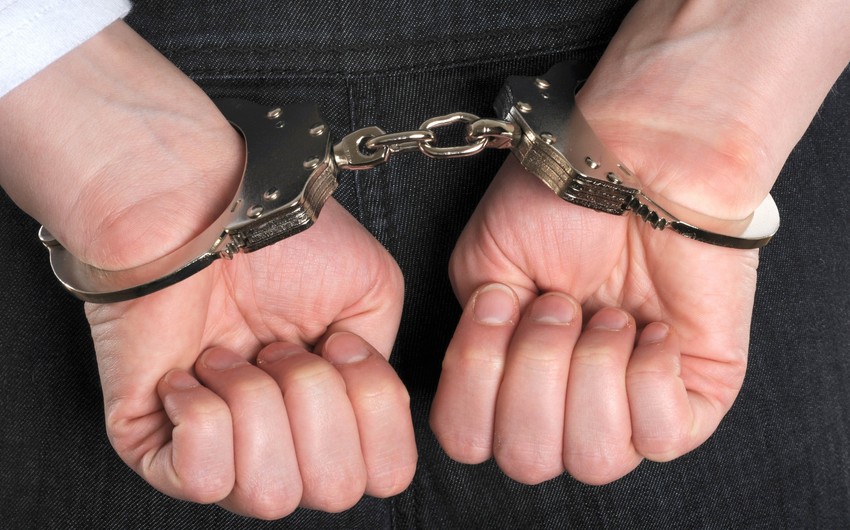 Yaponiyada 3 amerikalı hərbçi polis avtomobilinə hücum edib