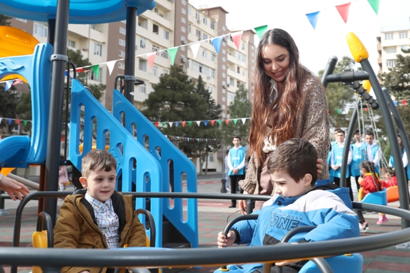 Лейла Алиева приняла участие в открытии очередного благоустроенного двора