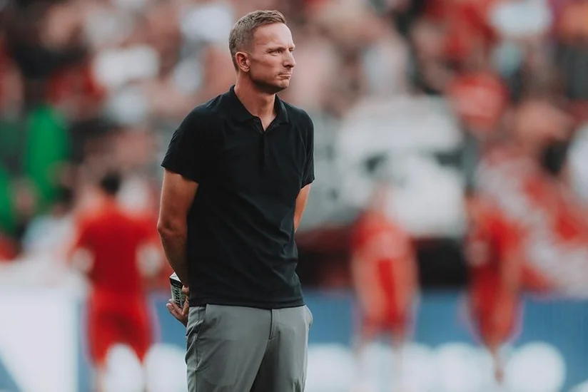 Çempionlar Liqasında iştirak edən klubun baş məşqçisi qovulub