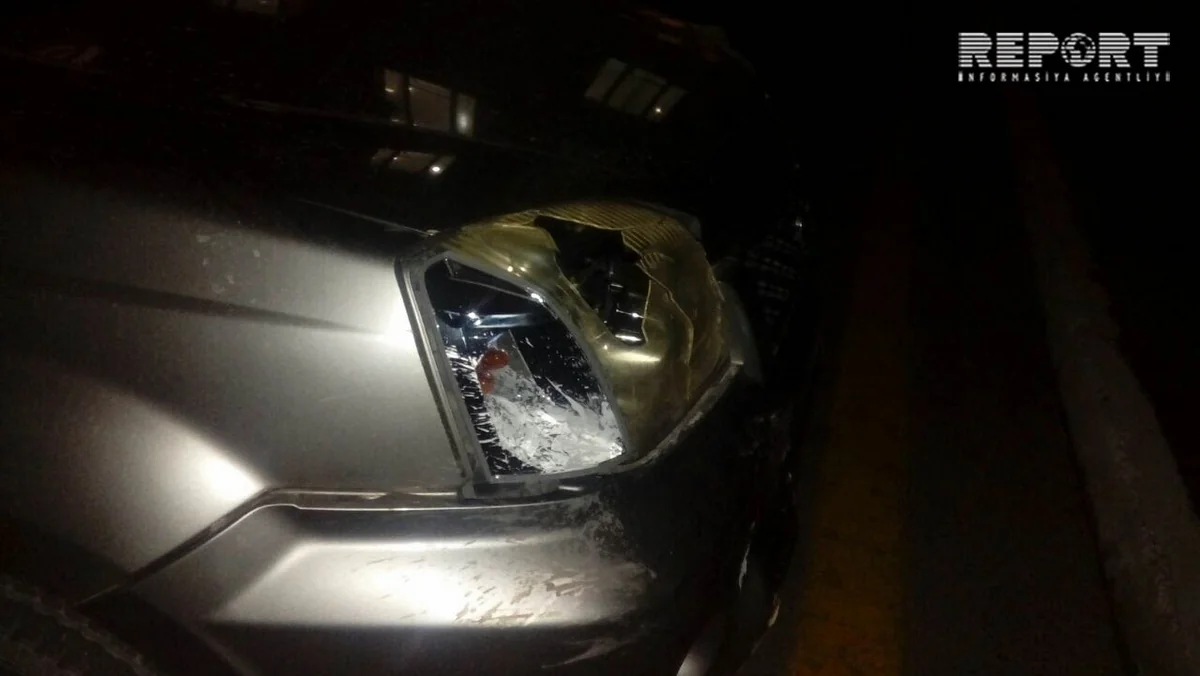 В поселке Мюшвигабад автомобиль сбил девушку на пешеходной полосе
