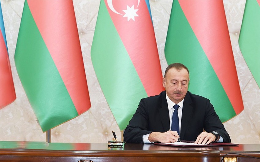 Azərbaycan qadınlarına fəxri adlar verildi - SİYAHI