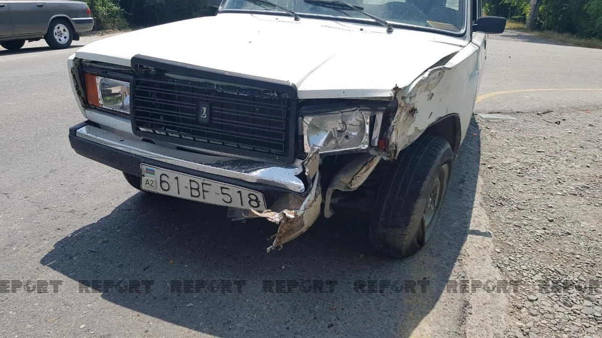 Göyçayda iki avtomobil toqquşub, xəsarət alan var