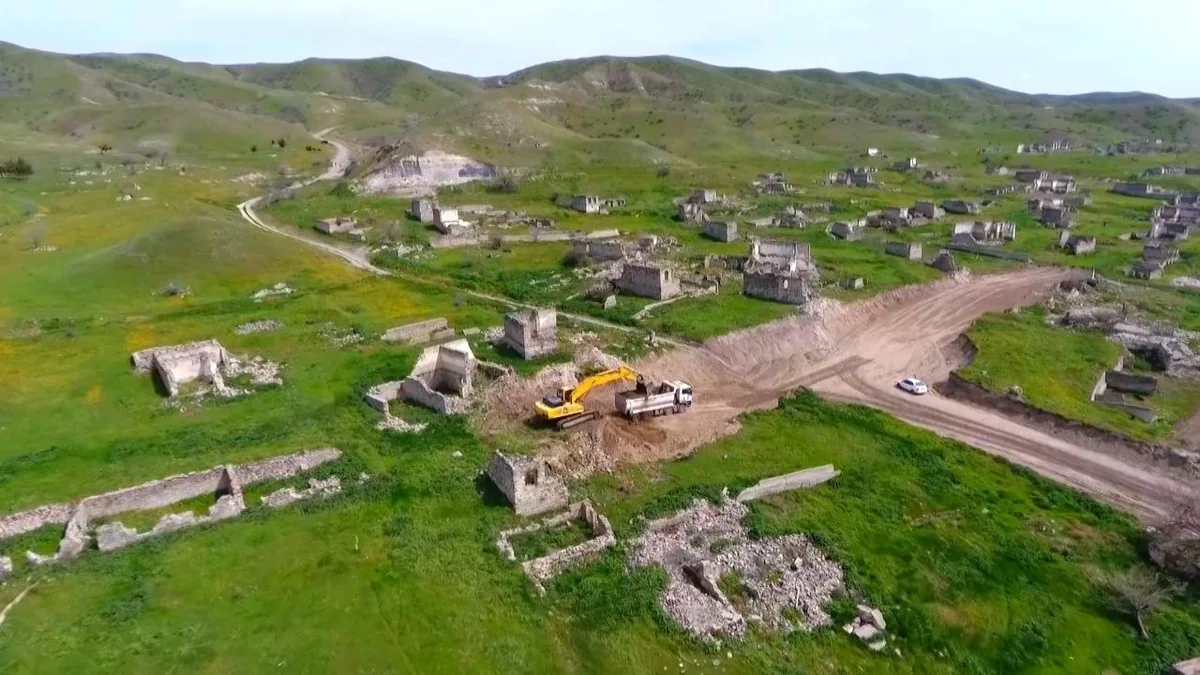 Qubadlıda yol tikintisi zamanı məscidi sökən şəxslər cəzalandırılacaq - RƏSMİ