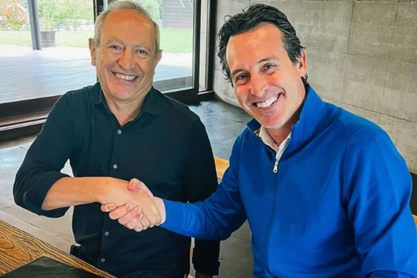 İngiltərə Premyer Liqa klubu baş məşqçisi ilə müqavilə müddətini uzadıb