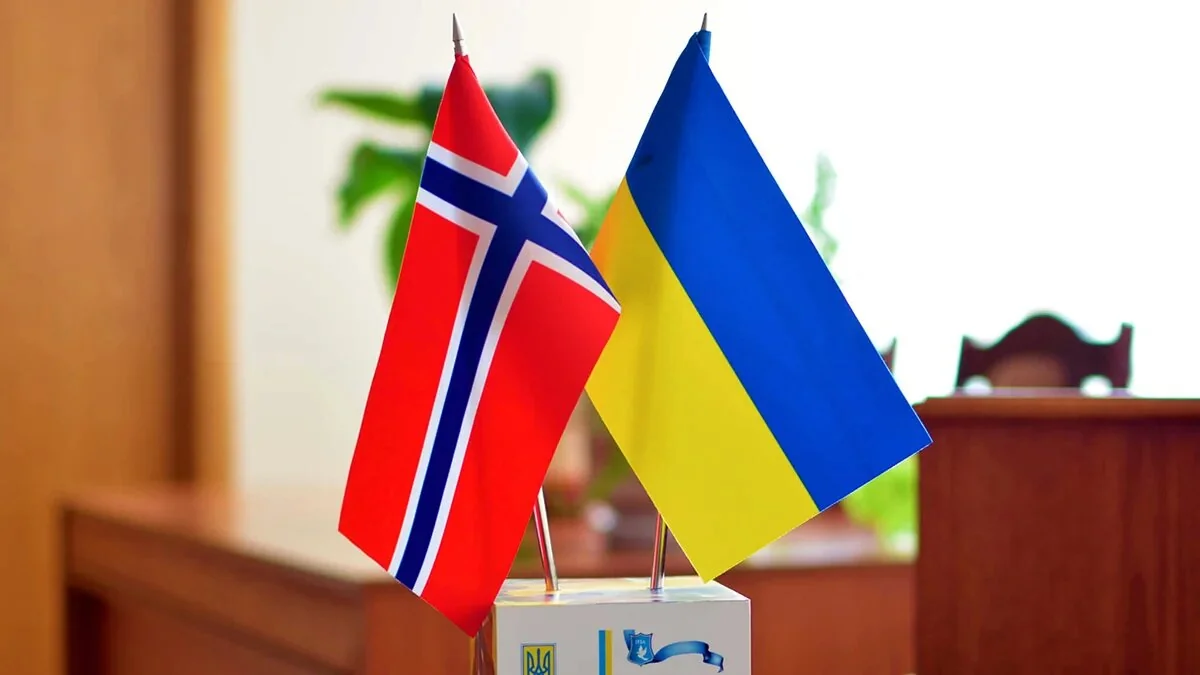 Украина и Норвегия договорились о транспортном безвизе