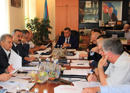 “Abşeronneft”in dəniz yataqlarındakı özül və estakadalarda əsaslı təmir işləri aparılıb