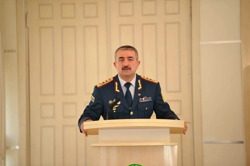 DSX özgəsinə məxsus sənədlə sərhədi keçmək istəyən 4 nəfəri saxlayıb