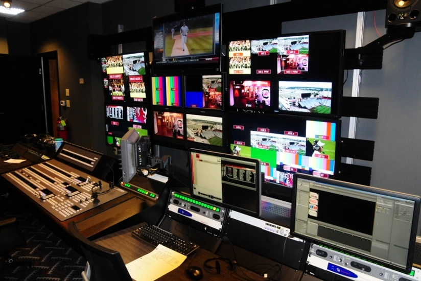 Several Azerbaijani TV channels launch new broadcasting format on October 1