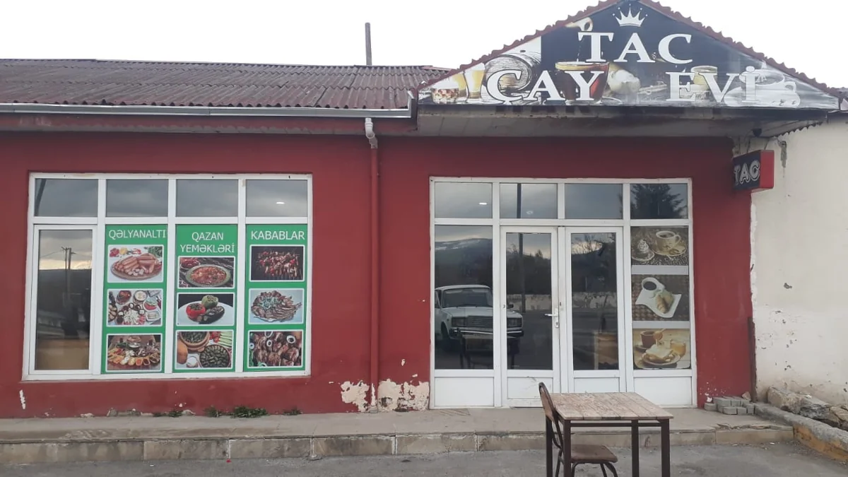 İsmayıllıda karantini pozan çay evi aşkarlandı, icarədarı və müştəriləri cərimələndi