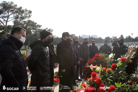 Neftçi klubu şəhid və qazi azarkeşlərinin ailələrini ziyarət etdi