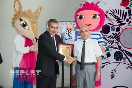 MOK VƏ KİVDF jurnalistləri mükafatlandırıb