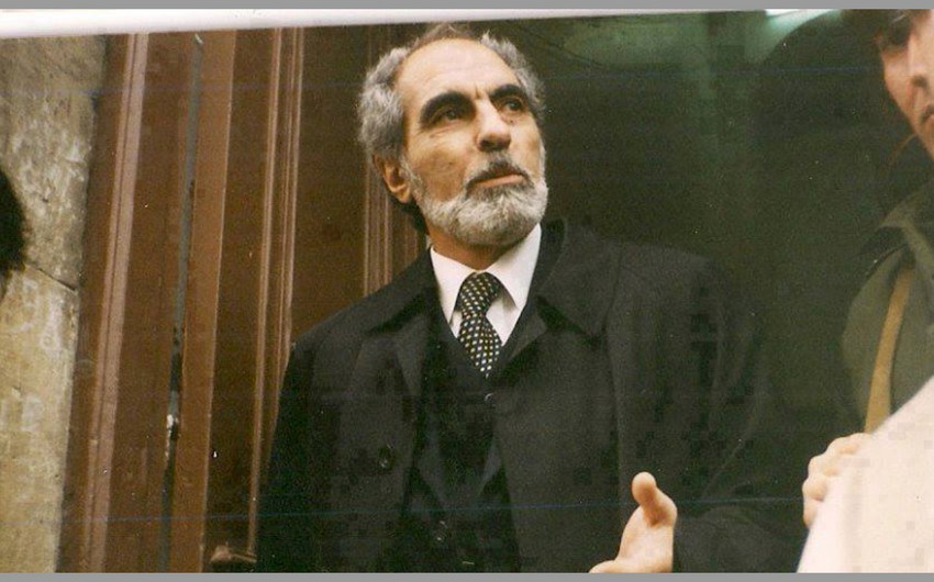 Əbülfəz Elçibəyin vəfatından 20 il ötür