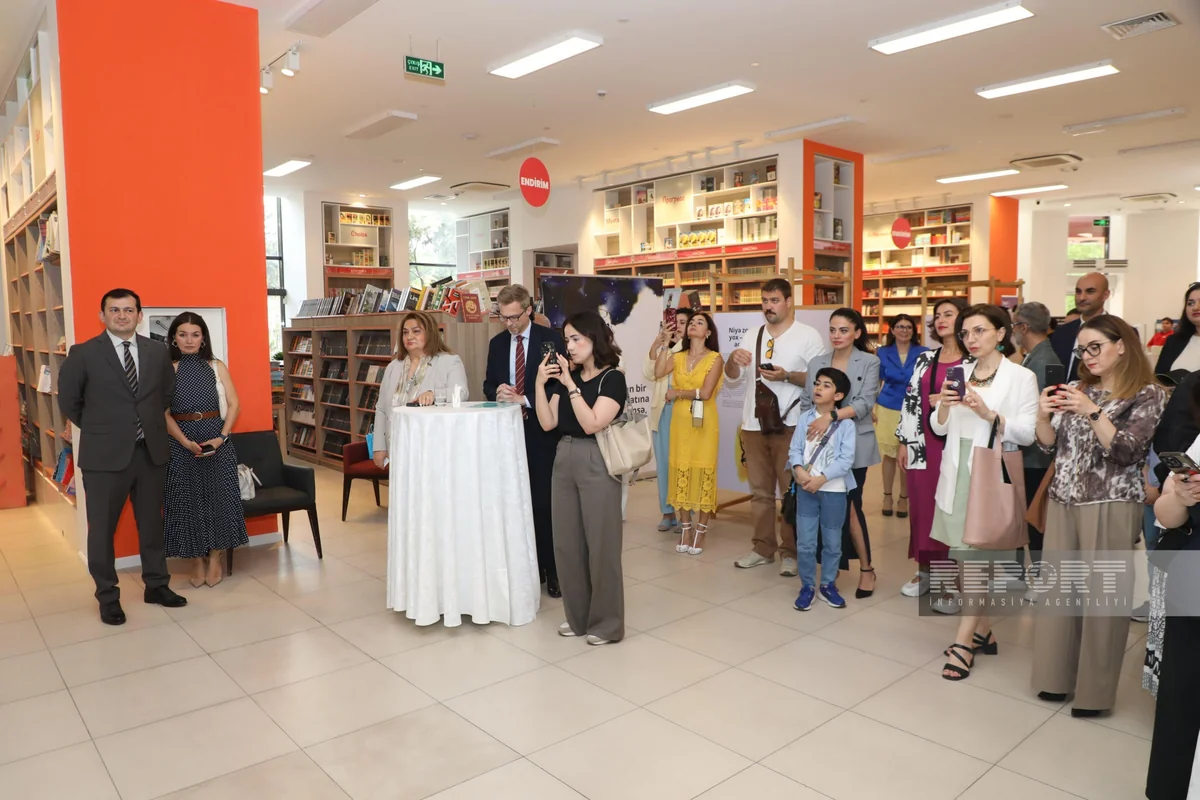 Bakıda Zorakılığa yox adlı sərginin açılışı olub