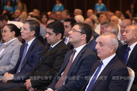 “Dərinləşən media islahatları: Yeni hədəflərə doğru” mövzusunda konfrans keçirilib