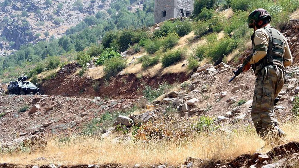 Türkiyədə antiterror əməliyyat nəticəsində 2 hərbçi şəhid olub
