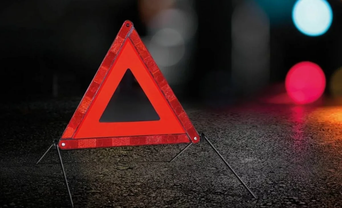 Bakıda yolu keçən gənci avtomobil vurdu