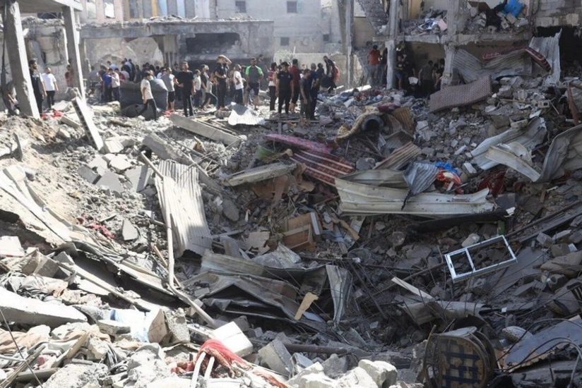 At least 16 dead as IDF strikes mosque in Gaza