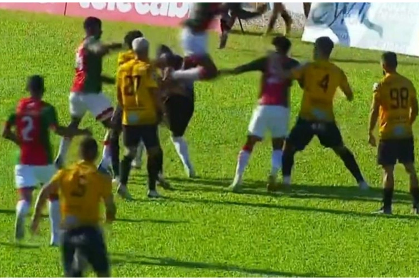 Yubiley oyununda futbolçular arasında kütləvi dava olub