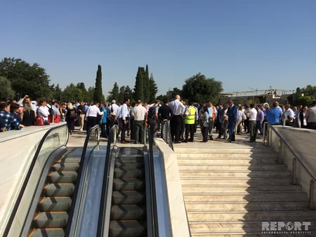 BP-nin Bakıdakı baş ofisində tüstülənmə olub, bütün işçilər təxliyyə edilib - FOTO
