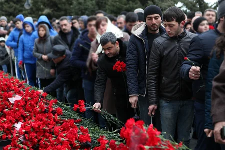 “Neftçi İdman Klubu” və Azərbaycan Cüdo Federasiyası Şəhidlər Xiyabanını ziyarət edib - FOTO