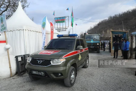 По дороге Ханкенди-Лачын беспрепятственно проехали 67 автомобилей российских миротворцев