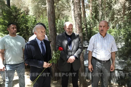 Sara Qədimovanın məzarı ziyarət olunub