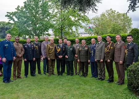 Müstəqillik Günü münasibətilə Azərbaycan Ordusunda silsilə tədbirlər keçirilib