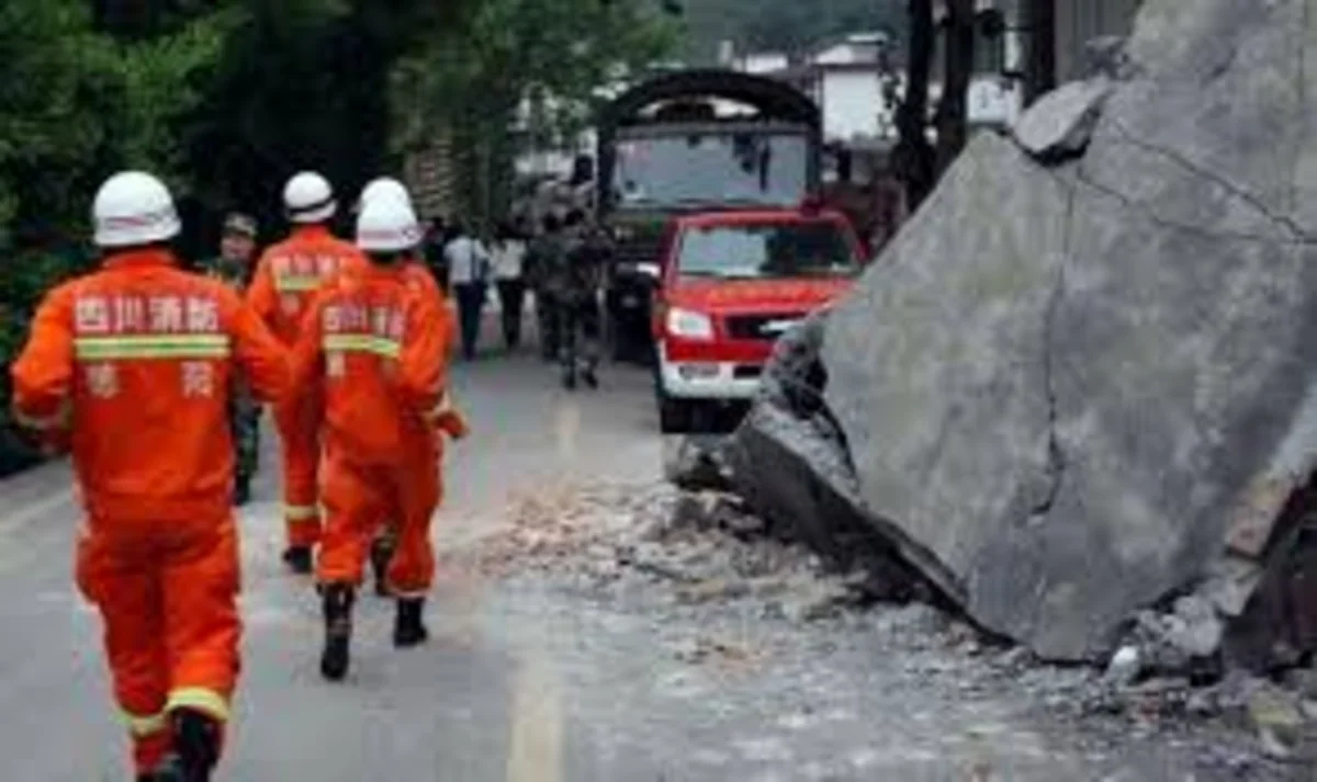 Çində yaşayış evi uçub: 7 ölü