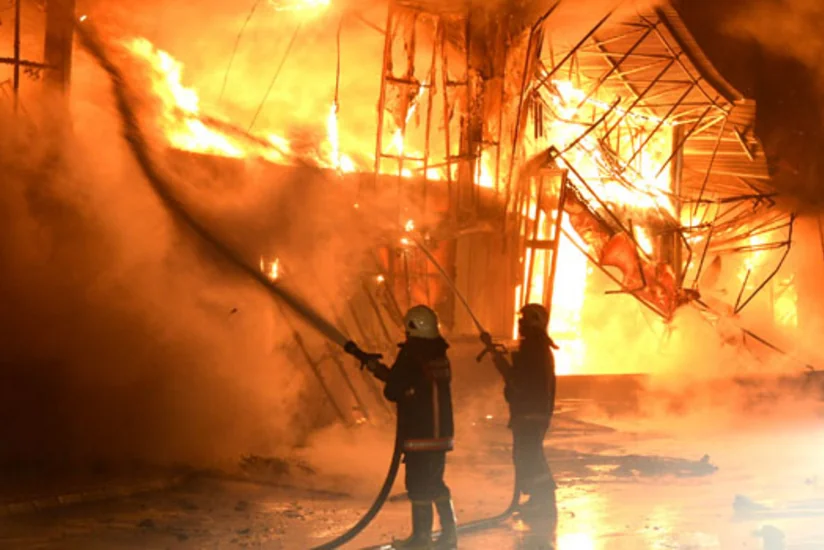 Пять человек погибли при пожаре в частном доме в Киевской области