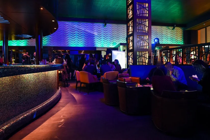 В Баку женщина украла 3 тыс. манатов у мужчины, с которым познакомилась в ночном клубе