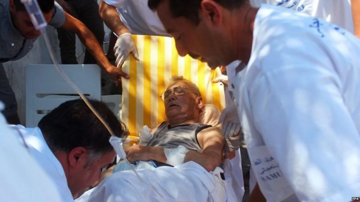Tunisia attack on Sousse beach 'kills 39'