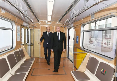 Prezident İlham Əliyev metronun əsaslı şəkildə yenidən qurulan “Bakmil” stansiyasında yaradılan şəraitlə tanış olub - YENİLƏNİB