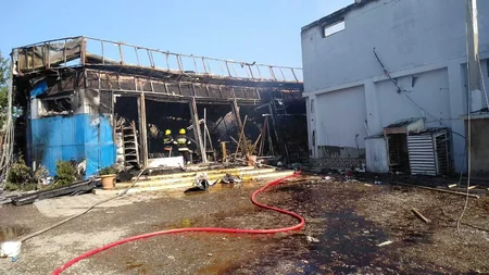 Sabirabad mərkəzi bazarında yanğın söndürülüb - FOTO - VİDEO - YENİLƏNİB-2