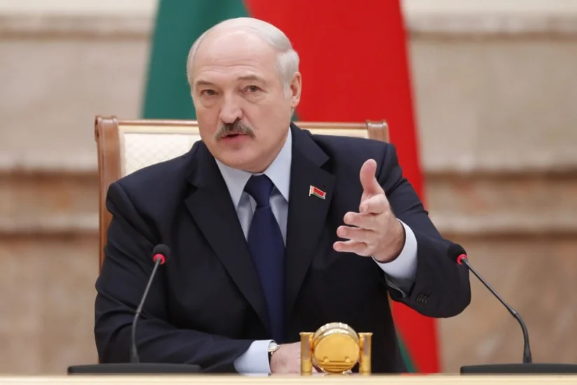 Лукашенко: При агрессии против Беларуси Россия введет в страну войска