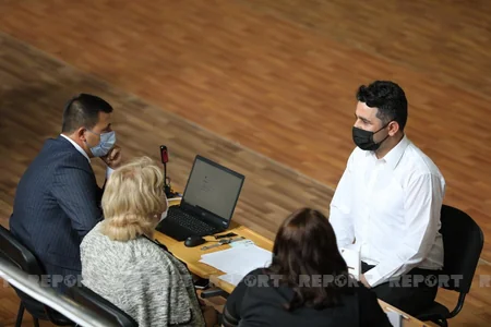 Jurnalistlər müəllimlərin işə qəbulu üzrə müsahibə mərhələsini izləyiblər