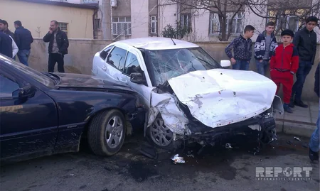 Lənkəranda yol qəzası baş verib, xəsarət alanlar var - FOTO