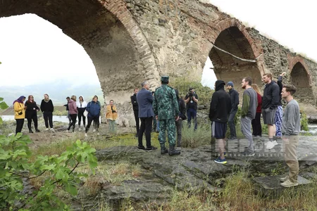 Beynəlxalq səyyahlar Xudafərin körpüsünü ziyarət ediblər