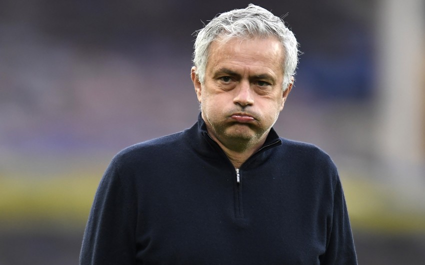 Tottenhem Joze Mourinyonu qovdu