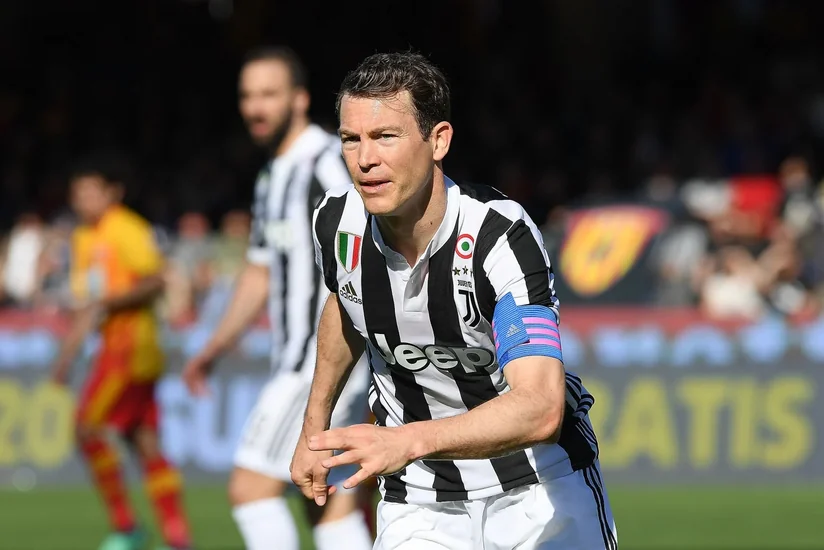 Yuventusun sabiq futbolçusu karyerasını bitirdi