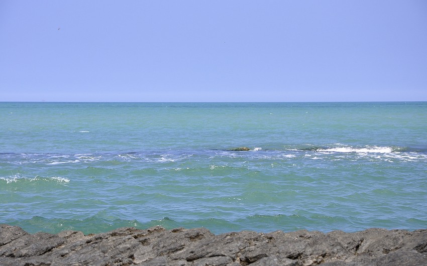 Emergency hydrotechnical installations overhauled in Caspian Sea