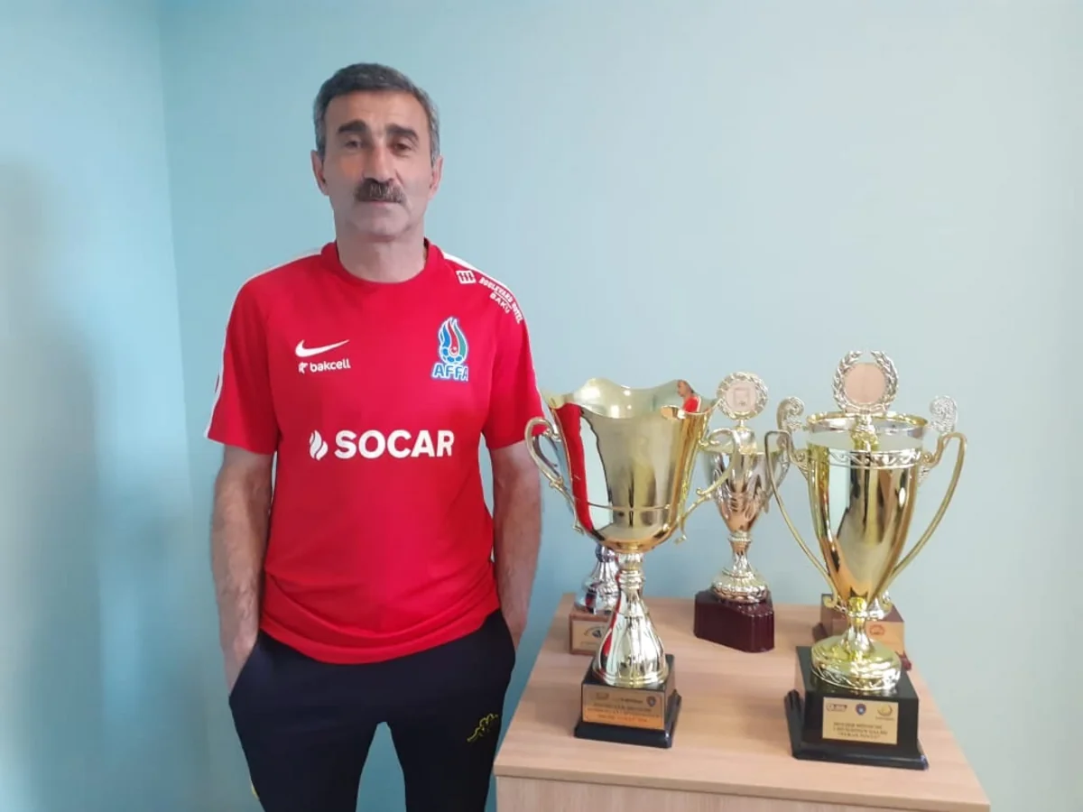 AFFA Rövşən Əhmədovu məşqçi kursuna göndərdi, iş söz verdi
