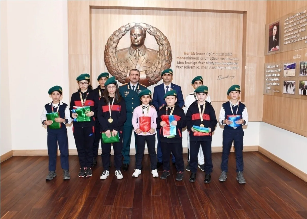 DSX rəisi Tehranda “Master Cup” beynəlxalq turnirində qələbə qazanan idmançılarla görüşüb