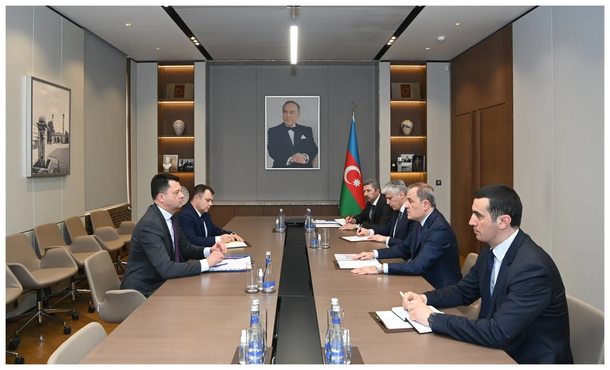 Jeyhun Bayramov receives State Secretary of Moldovan MFA
