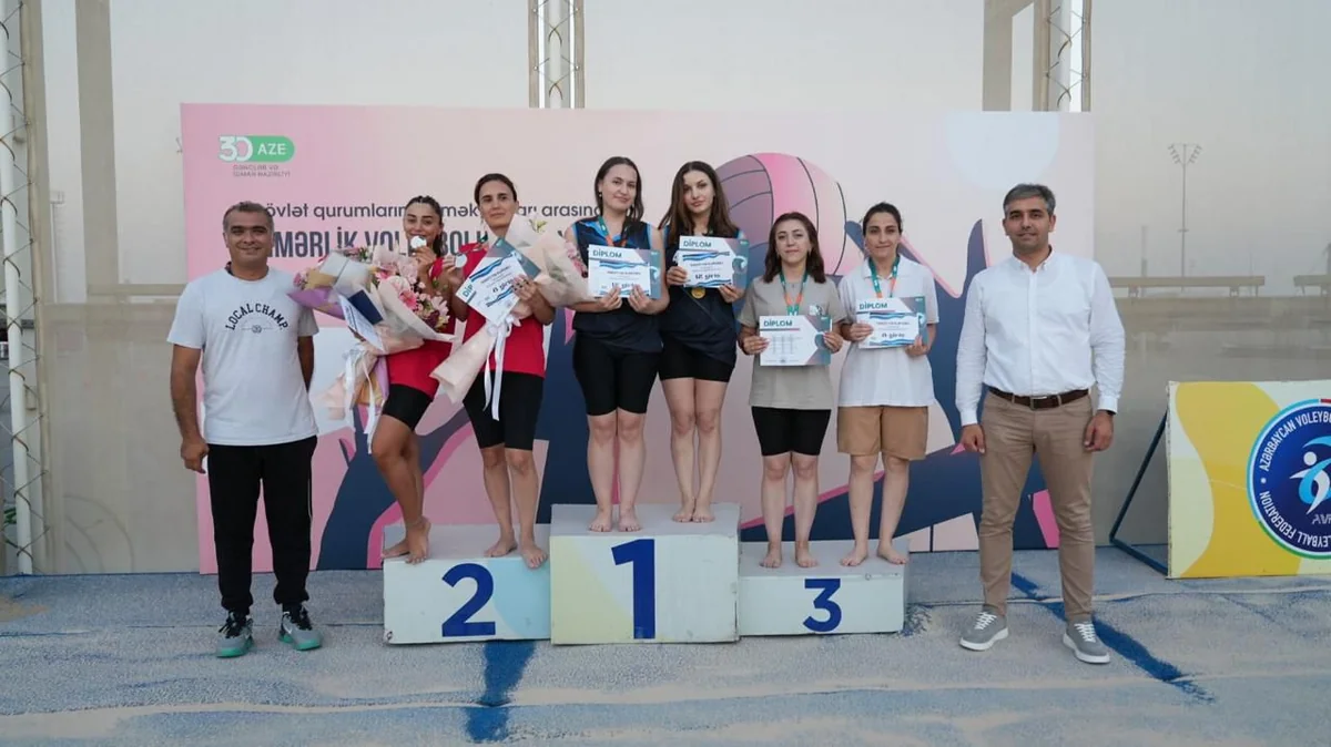 Dövlət qurumlarının əməkdaşları arasında çimərlik voleybolu üzrə yarış keçirilib