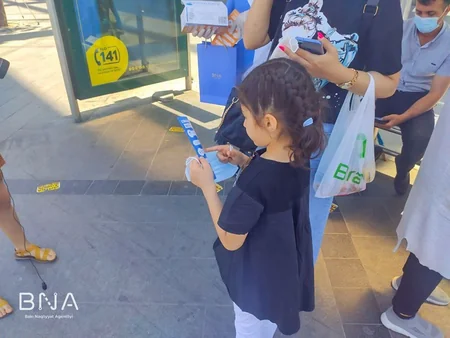 BNA vətəndaşlara tibbi maska paylayıb