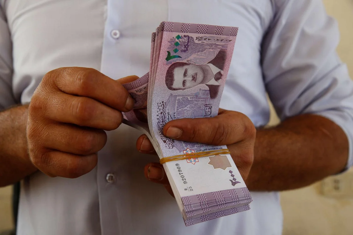 Suriya milli valyutasının məzənnəsində devalvasiya gedib